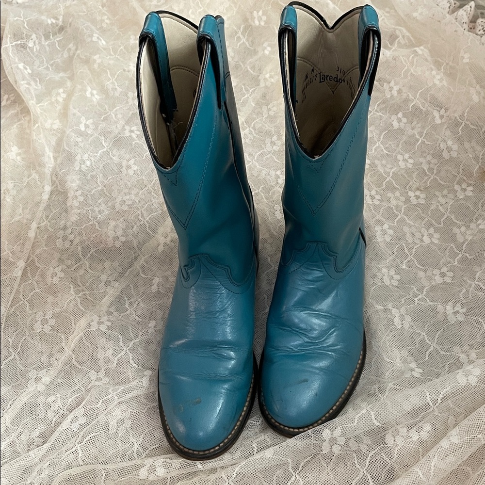 Laredo Cream Leather Cowboy Boots - Picture 2 of 8